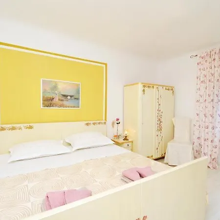 Marini Dvori Prázdninový dům Trogir