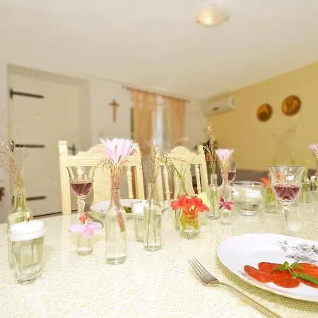 Nyaraló Marini Dvori